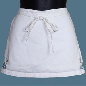 Blue Asphalt  - White/Floral Skort Size 7